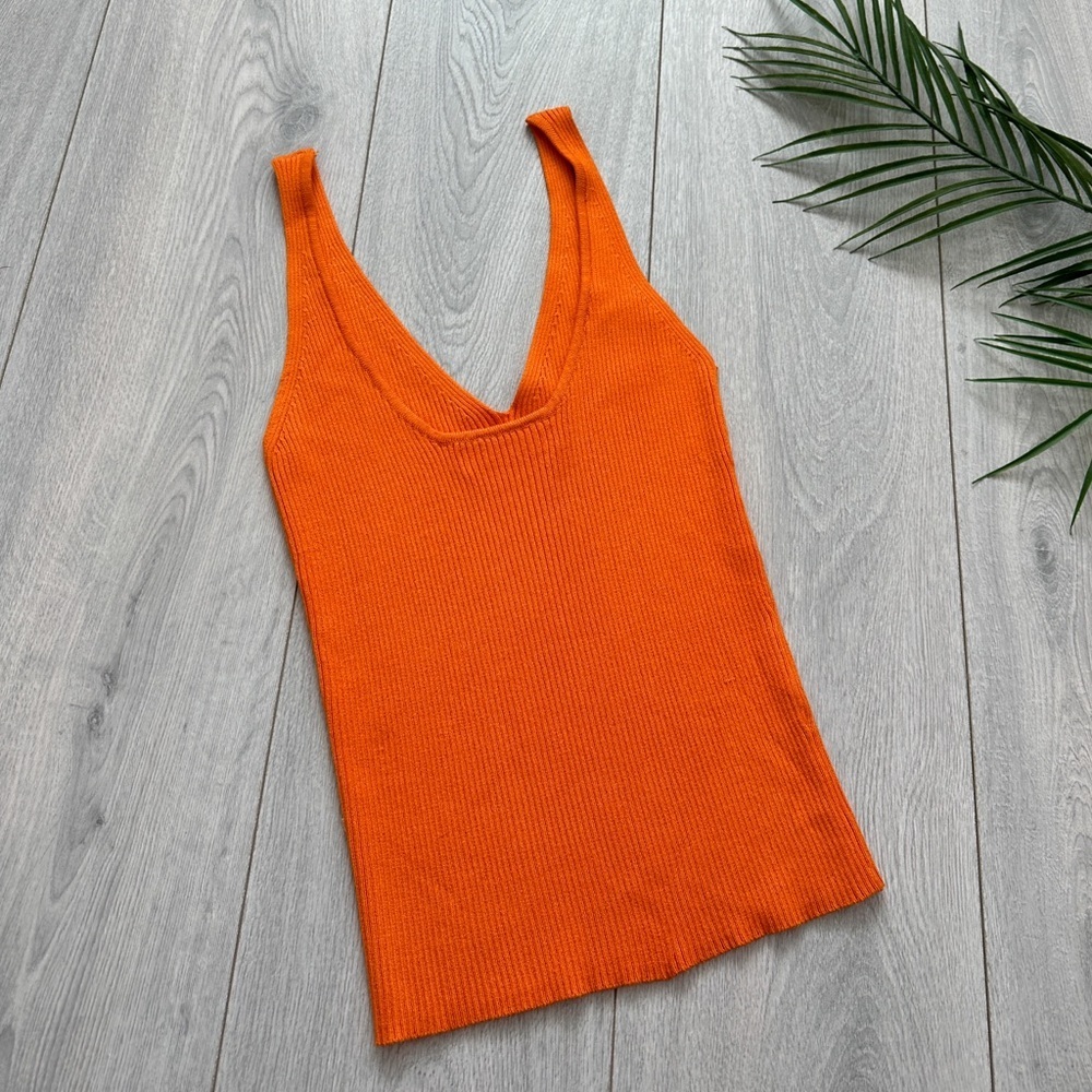 Mango Orange Ribbed V-Neck Tank Top - Picture 4 of 9